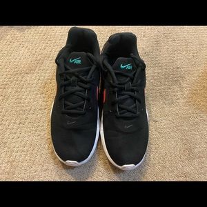 Nike Air Max Oketo Black Flash Crimson Sneakers
